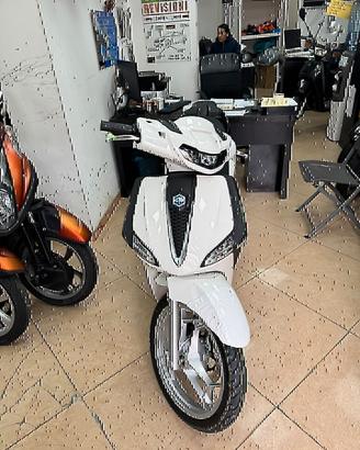 Piaggio Liberty 125 NUOVO 2026 euro 5 - PERMUTE