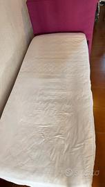 Letto singolo colore rosa