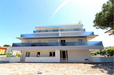 LIGNANO PINETA - Mini con Giardino Privato del 202