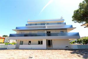 LIGNANO PINETA - Mini con Giardino Privato del 202