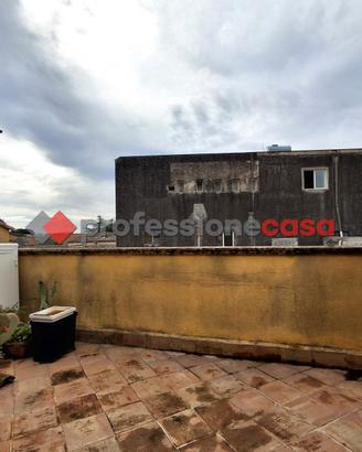 San Gregorio Centro 4 Vani con Terrazzino e Camino