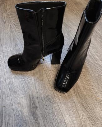 Scarpe
Terranova taglia 37