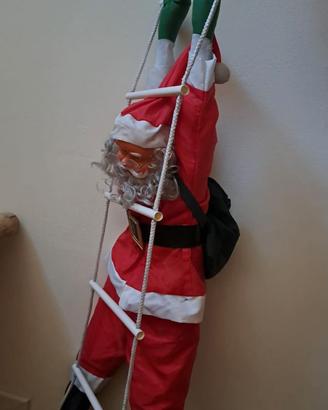 decorazione babbo natale su scala
