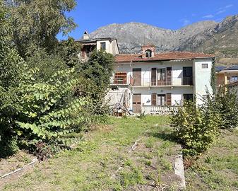 CASA SEMINDIPENDENTE A BUSSOLENO