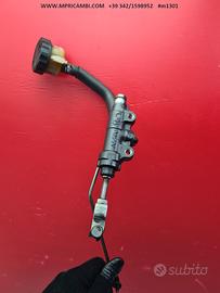 POMPA POSTERIORE TRIUMPH SPEEDMASTER 800 2003 2005