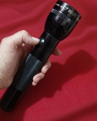 Torcia Maglite vintage nera – robusta e tosta
