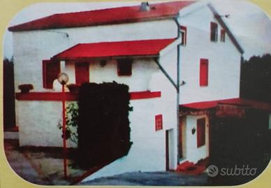 Rustico / Casale di 250 m² con più di 5 locali e b
