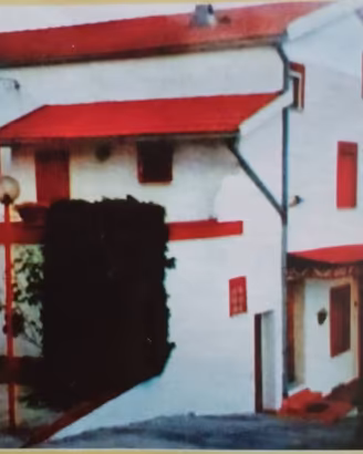 Rustico / Casale di 250 m² con più di 5 locali e b