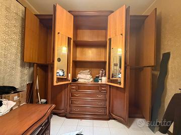 Armadio + comò con specchio + 2 comodini stile 800