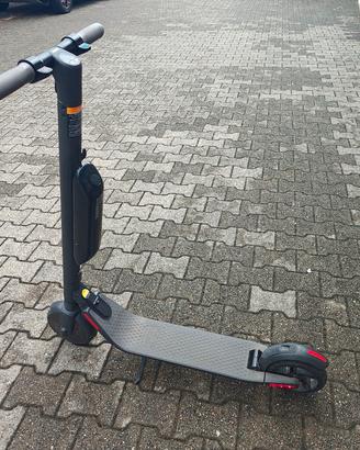Segway ninebot monopattino elettrico 