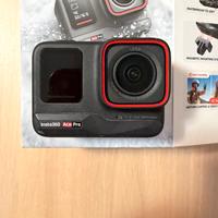 Insta360 AcePro2 + Accessori Moto