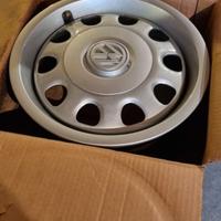 Cerchi in lamiera con copricerchio originale VW