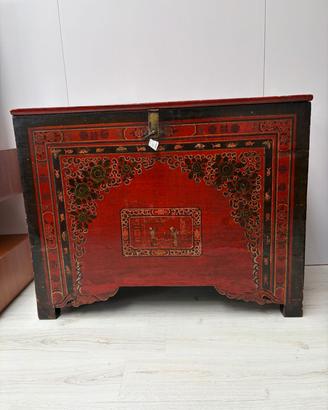 Credenza antica