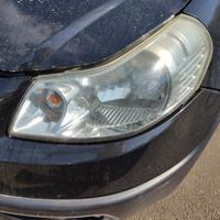 Proiettore sinistro FIAT SEDICI del 2010