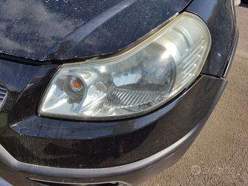 Proiettore sinistro FIAT SEDICI del 2010