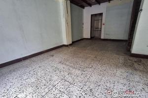 Deposito ad una luce zona centrale