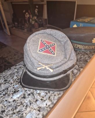 Lotto Militaria Cappelli