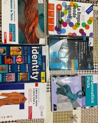 Venduti Libri scolastici (vittorino taranto)