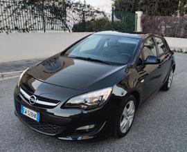 OPEL Astra - 2014