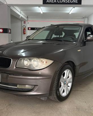 BMW Serie 1 (E87) 118d cat 5 porte Futura...