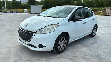 RICAMBI USATI PEUGEOT 208 1.0 2014 ZM01 - CARROZZE