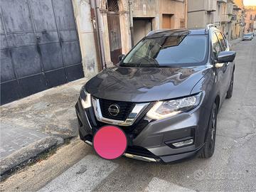 Nissan X trail