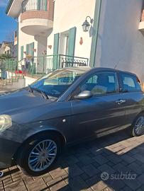 Lancia Y per neopatentati