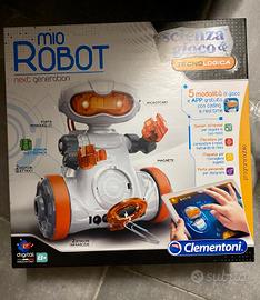 Clementoni mio robot - new generation