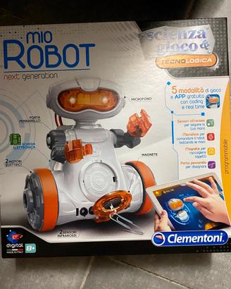 Clementoni mio robot - new generation