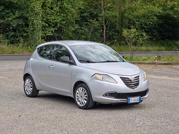 Lancia Ypsilon 1.2 69 CV 5 porte S&S Silver 2014-E