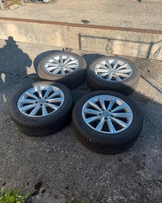 Cerchi Audi q3 17 gomme 215/60r17  invernali