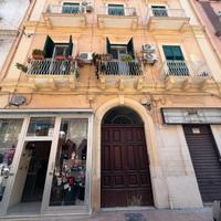 Trilocale via Regina Elena 79, Borgo, Taranto