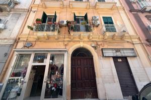 Trilocale via Regina Elena 79, Borgo, Taranto