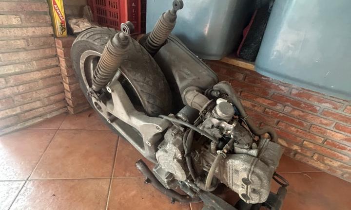 Blocco motore scarabeo 200