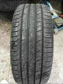 pneumatico estivo della MOMO