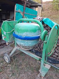 Betomiera impastatrice marca unimec da 200 lt
