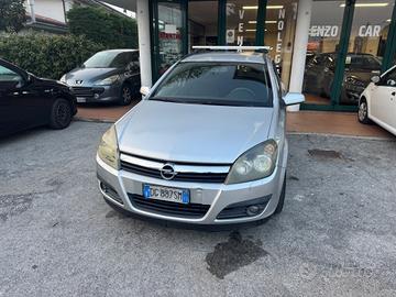 Opel Astra 1.4 16V Twinport 5 porte Enjoy