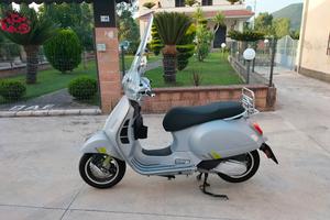 Vespa GTS 300 SUPER TECH HPE