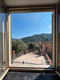 Uscio prima casa con giardino