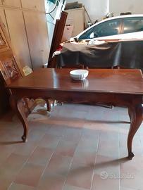 tavolo in noce artigianale 