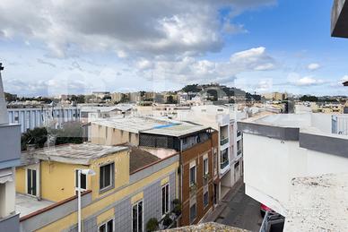 Attico 70 Mq+Terrazza a Livello+Sovrast+P.A+Cantin