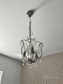 Lampadario grigio con pendenti effetto diamante