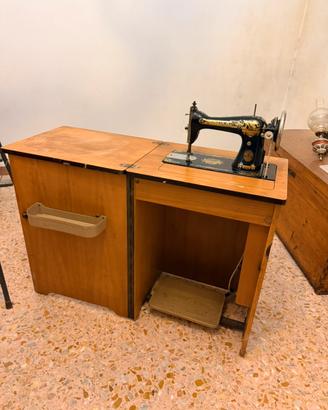 Macchina da cucire Singer 1900