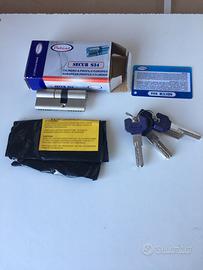 Cilintro per porte in alluminio con 4 chiavi e sch