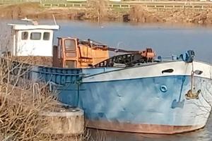 Barca estrazione sabbia