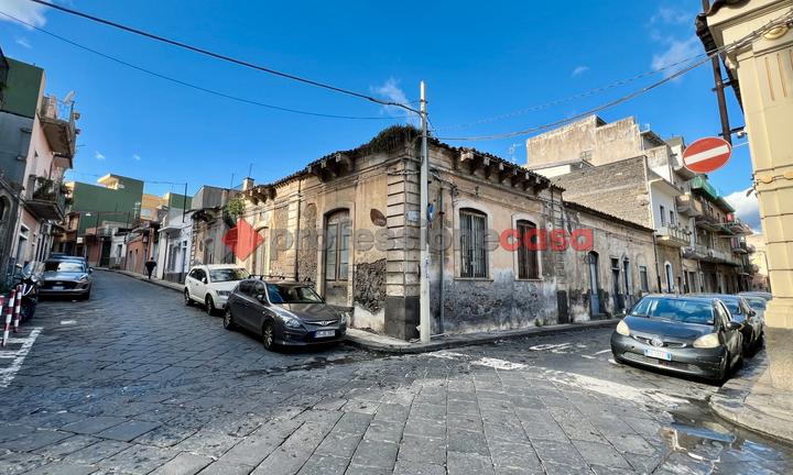 Casa indipendente 5 vani Misterbianco