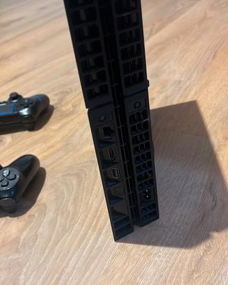 PS4 1TB + 2 controller