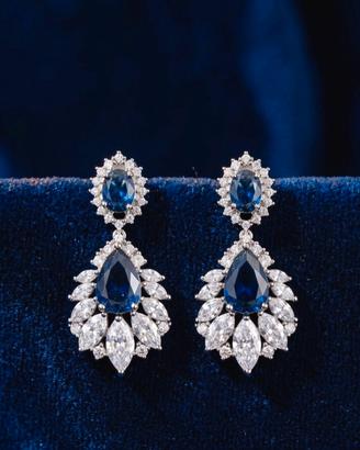 Orecchini eleganti con zirconi per donna