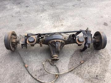 Ponte posteriore Nissan Terrano da 95 2700cc TD