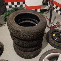 Pneumatici 4 stagioni Michelin 195 55 R15 85V